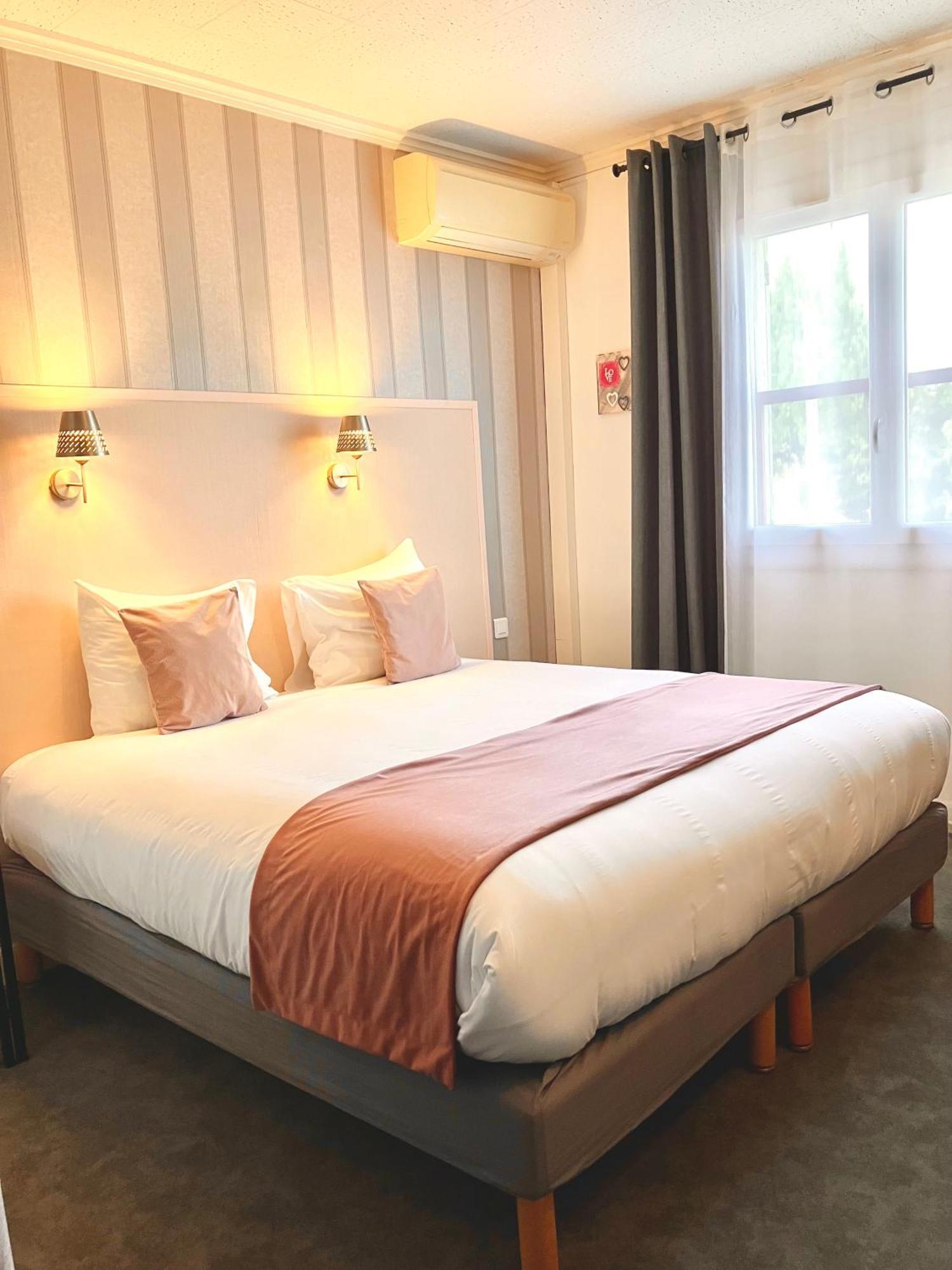 Hotel Lou Marques Saintes-Maries-de-la-Mer Zewnętrze zdjęcie