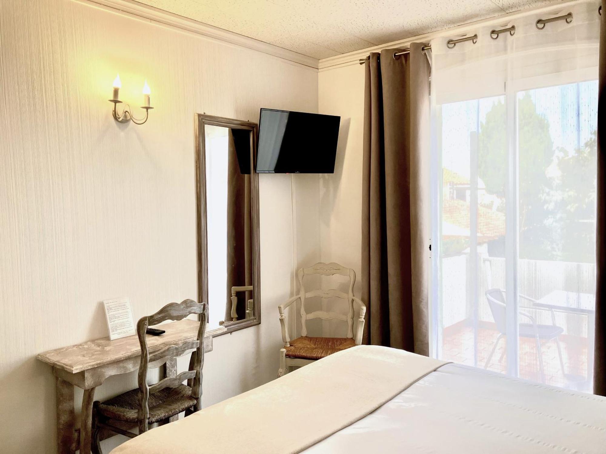 Hotel Lou Marques Saintes-Maries-de-la-Mer Zewnętrze zdjęcie