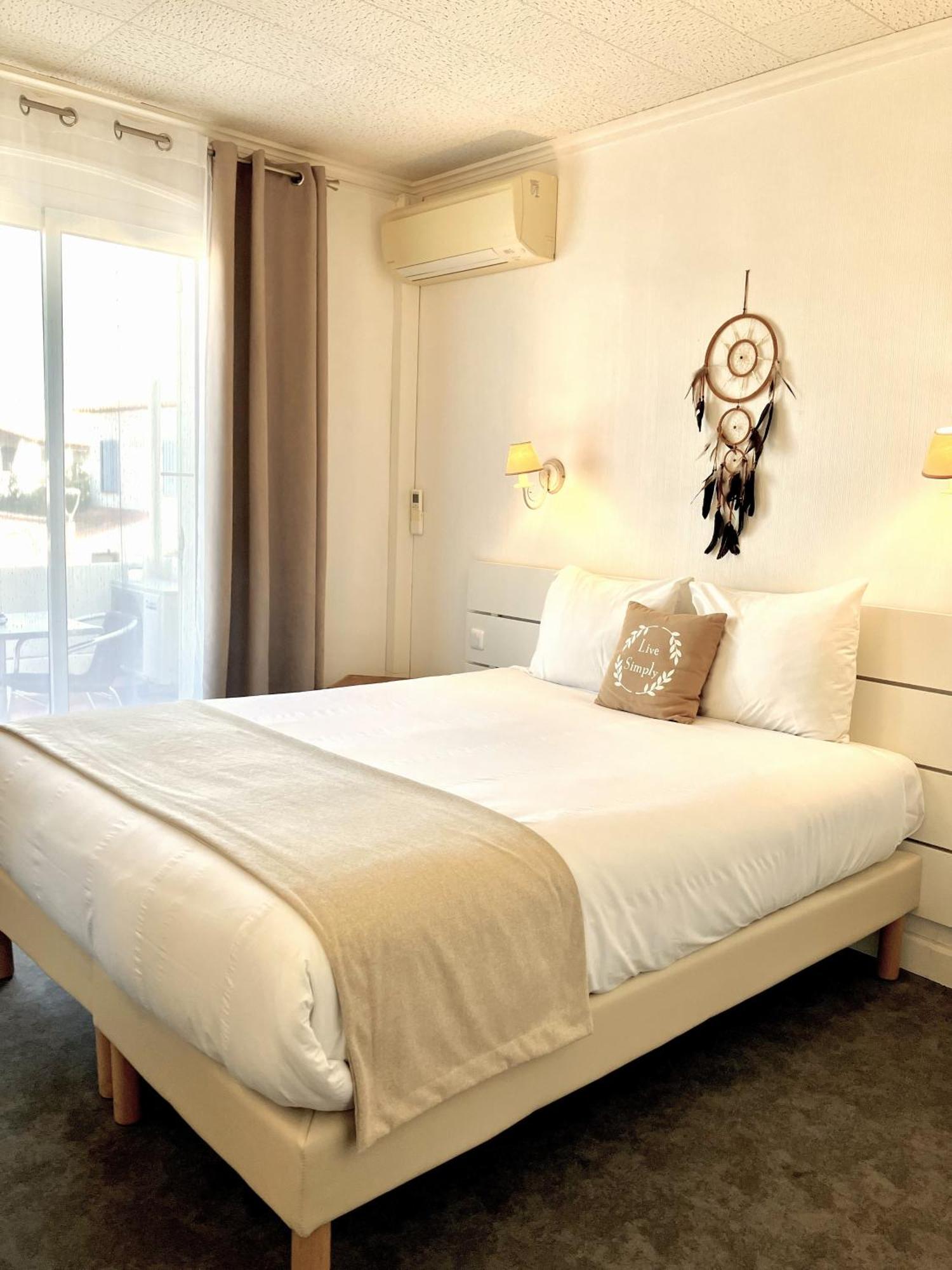 Hotel Lou Marques Saintes-Maries-de-la-Mer Zewnętrze zdjęcie