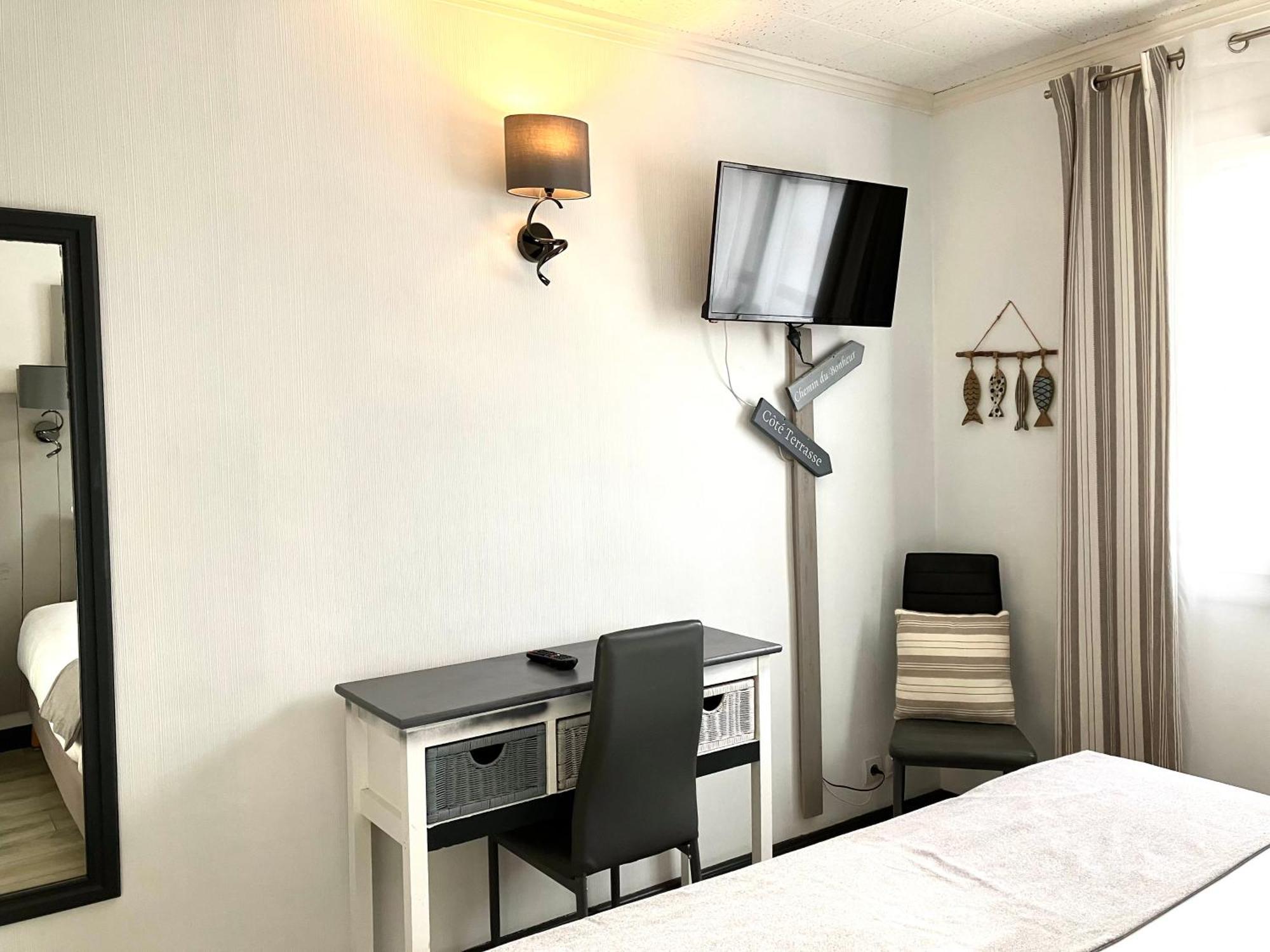 Hotel Lou Marques Saintes-Maries-de-la-Mer Zewnętrze zdjęcie