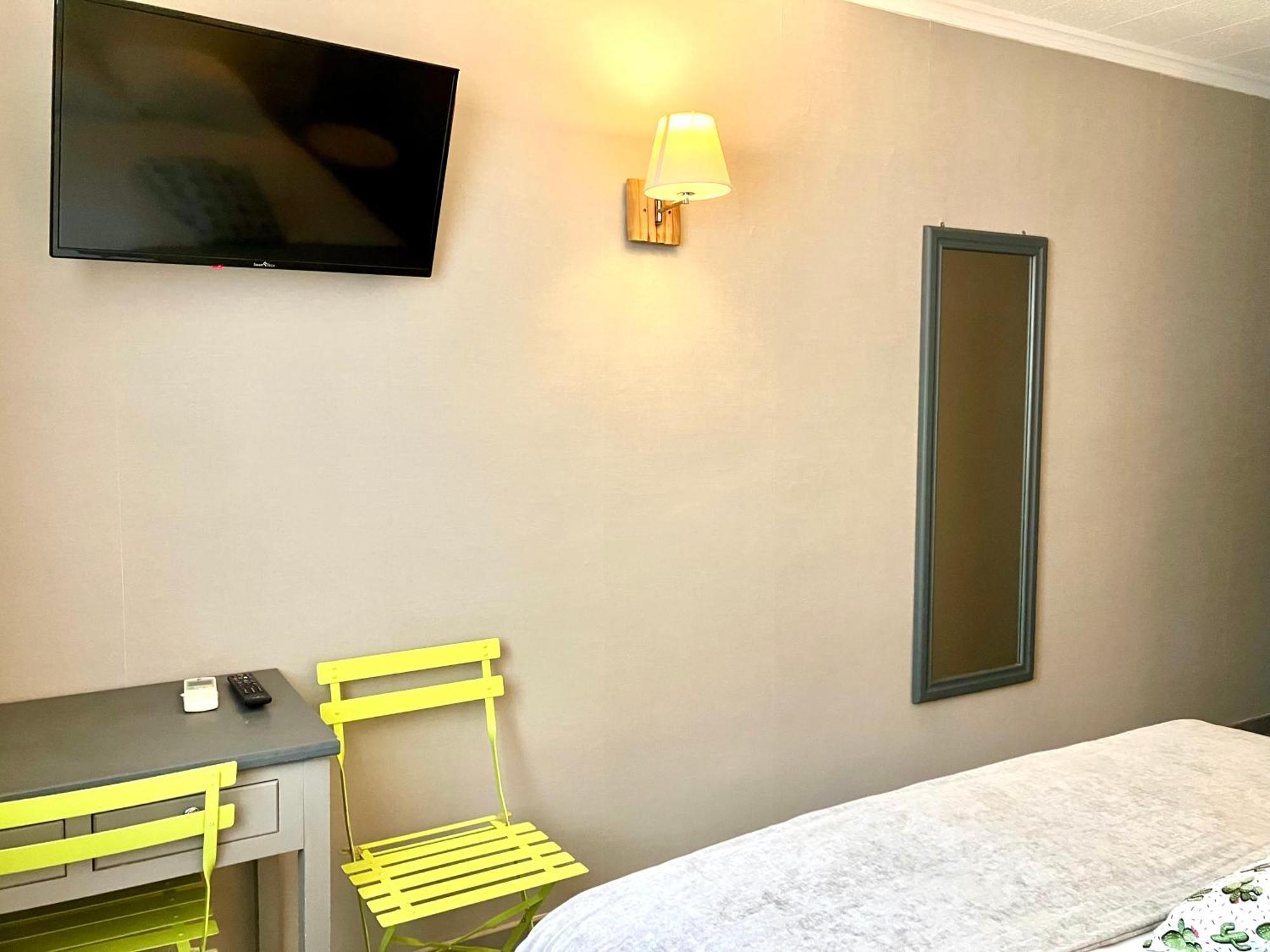 Hotel Lou Marques Saintes-Maries-de-la-Mer Zewnętrze zdjęcie